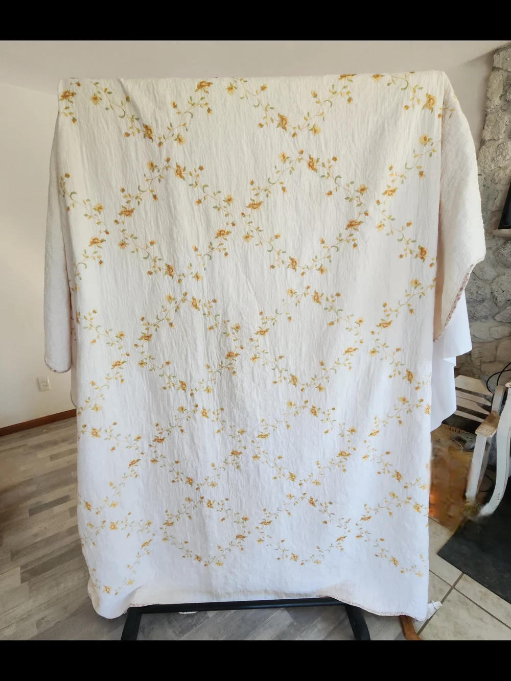 Vintage Cottagecore Yellow Floral Quilt Bedspread Queen Shabby Chic White Cream